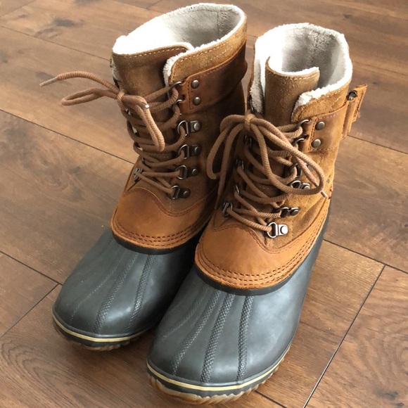 Sorel Duck Boots - Picture 2 of 4